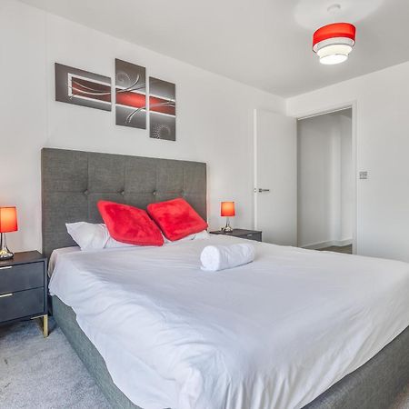 Luxury 2 Bedroom Apartment, On Broad Street! Birmingham Bagian luar foto