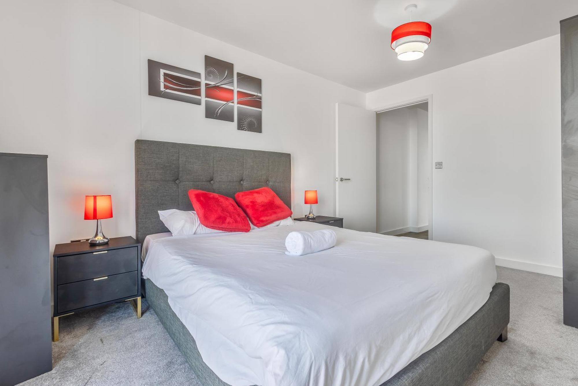 Luxury 2 Bedroom Apartment, On Broad Street! Birmingham Bagian luar foto